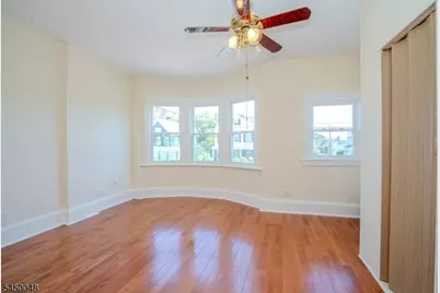 55 Thompson St, Raritan, NJ 08869 - Photo 16