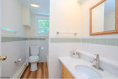 55 Thompson St, Raritan, NJ 08869 - Photo 22