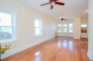 55 Thompson St, Raritan, NJ 08869 - Photo 14