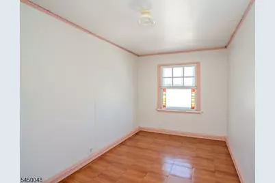 55 Thompson St, Raritan, NJ 08869 - Photo 24
