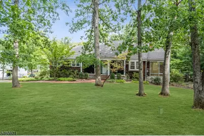 961 Sunset Rdg, Bridgewater, NJ 08807 - Photo 2