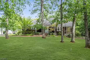 961 Sunset Ridge, Bridgewater, NJ 08807 - Photo 2