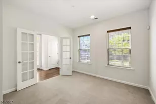 17 Cortland Ct, Livingston, NJ 07039 - Photo 4