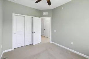 17 Cortland Ct, Livingston, NJ 07039 - Photo 22