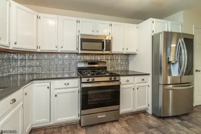122 Woodmont Dr, Randolph Township, NJ 07869 - Photo 6