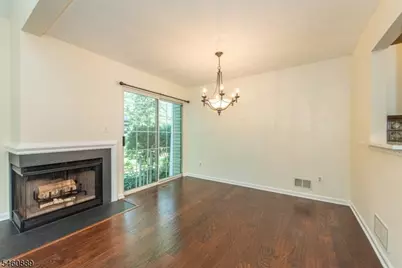 122 Woodmont Dr, Randolph Township, NJ 07869 - Photo 4