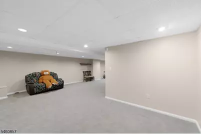 111 Cardigan Ct, Parsippany, NJ 07054 - Photo 44