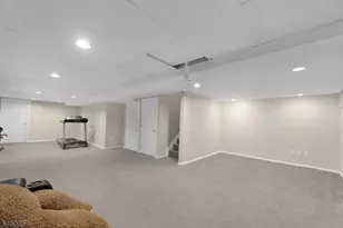 111 Cardigan Ct, Parsippany, NJ 07054 - Photo 38