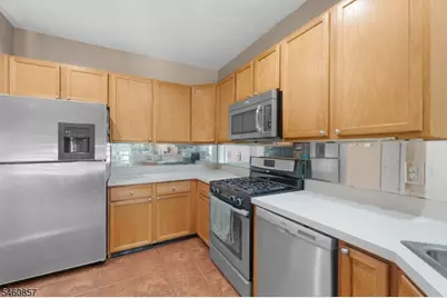 111 Cardigan Ct, Parsippany, NJ 07054 - Photo 28