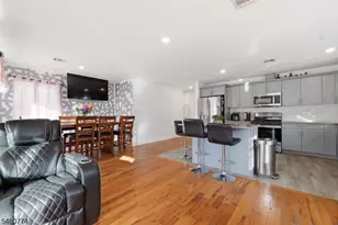 28 Hanford St, Newark, NJ 07114 - Photo 10