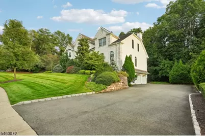 16 Apple Ln, Wayne, NJ 07470 - Photo 4