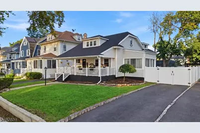 28 Boyden St, East Orange, NJ 07017 - Photo 2