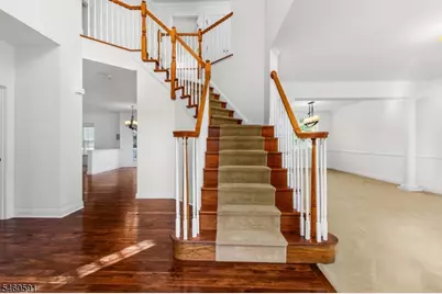 6 Sergeant Ct, Mount Olive, NJ 07828 - Photo 2
