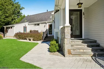 11 Meadowbrook Ct, Summit, NJ 07901 - Photo 16