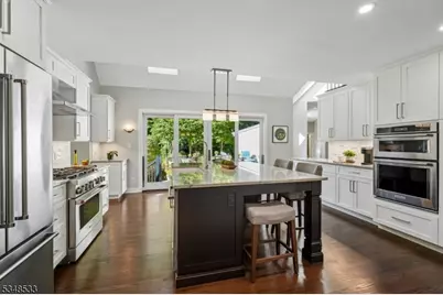 11 Meadowbrook Ct, Summit, NJ 07901 - Photo 12