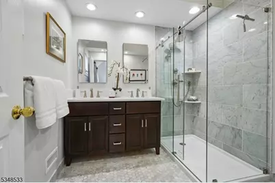 11 Meadowbrook Ct, Summit, NJ 07901 - Photo 24