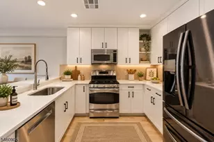 48 S Park St, Montclair, NJ 07042 - Photo 16