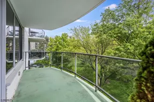 1 Claridge Dr, Verona, NJ 07044 - Photo 28