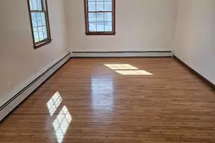 5 Cozy Glen Ct, Saddle Brook Township, NJ 07663 - Photo 2