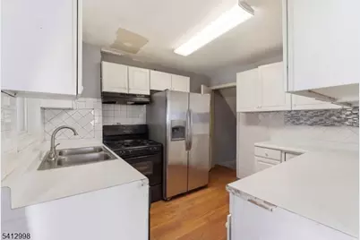 21 Moore Pl #1, Belleville, NJ 07109 - Photo 8