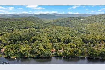 158 Kitchell Lake Dr, West Milford Twp., NJ 07480 - Photo 8