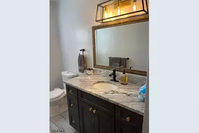 115 Burnside Ave #2, Cranford Township, NJ 07016 - Photo 8