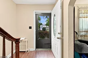 928 Beechwood Ct, Plainfield, NJ 07060 - Photo 2