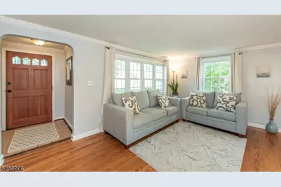 3 Woodlawn Ter, Cedar Grove, NJ 07009 - Photo 4