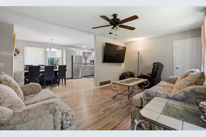 990 Croton Rd, Franklin Township, NJ 08867 - Photo 8