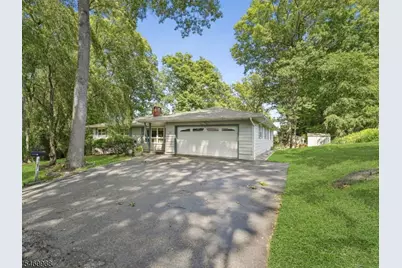 45 Sunset Rd, Bloomingdale, NJ 07403 - Photo 2