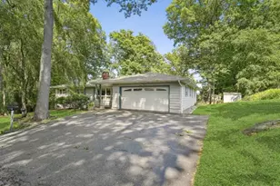 45 Sunset Rd, Bloomingdale, NJ 07403 - Photo 2