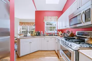 1308 Grandview Ct, Hanover Township, NJ 07981 - Photo 4