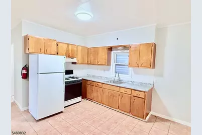 17-19 Spencer St #2, Elizabeth, NJ 07202 - Photo 4