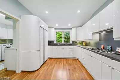 200 Crestwood Dr, South Orange, NJ 07079 - Photo 20