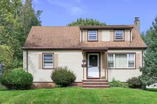 212 Stoughton Ave, Cranford Township, NJ 07016 - Photo 1