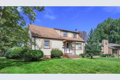 212 Stoughton Ave, Cranford Township, NJ 07016 - Photo 2
