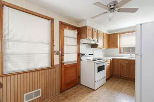 212 Stoughton Ave, Cranford Township, NJ 07016 - Photo 10