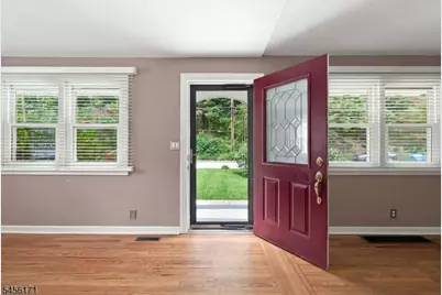26 Mount Arlington Rd, Roxbury Township, NJ 07852 - Photo 8
