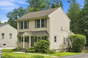 26 Mt Arlington Rd, Roxbury Township, NJ 07852 - Photo 2