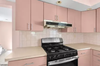 106 Summit Ave, Bloomfield, NJ 07003 - Photo 12