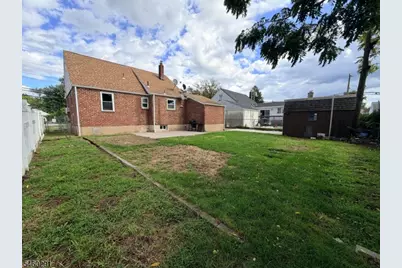 614 Mola Blvd, Elmwood Park, NJ 07407 - Photo 26
