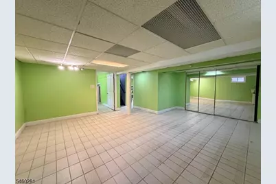 614 Mola Blvd, Elmwood Park, NJ 07407 - Photo 18
