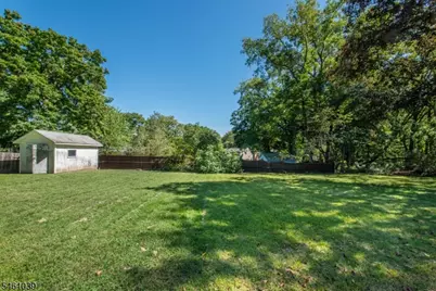 193 Walnut St, Livingston, NJ 07039 - Photo 30