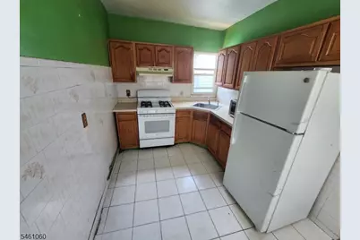 379 Straight St, Paterson, NJ 07501 - Photo 8