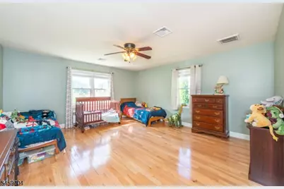 47 Grove St, West Milford, NJ 07438 - Photo 10