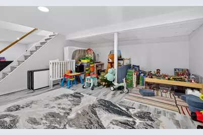 4 Howard Ave, Clifton, NJ 07013 - Photo 18