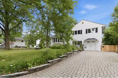 10 Cornell Pl, Chatham, NJ 07928 - Photo 2
