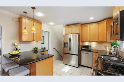 34 Moss Ave, Westfield, NJ 07090 - Photo 10