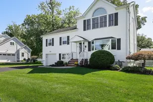 34 Moss Ave, Westfield, NJ 07090 - Photo 2
