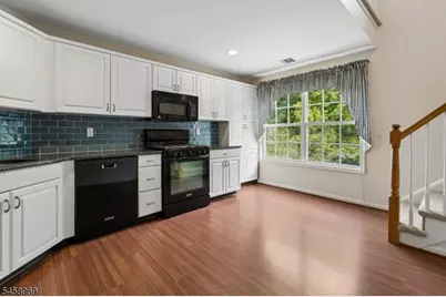 7 Davenport Pl, Morris Township, NJ 07960 - Photo 2